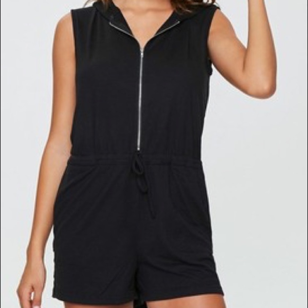 Forever 21 sleeveless hooded black romper size s/m